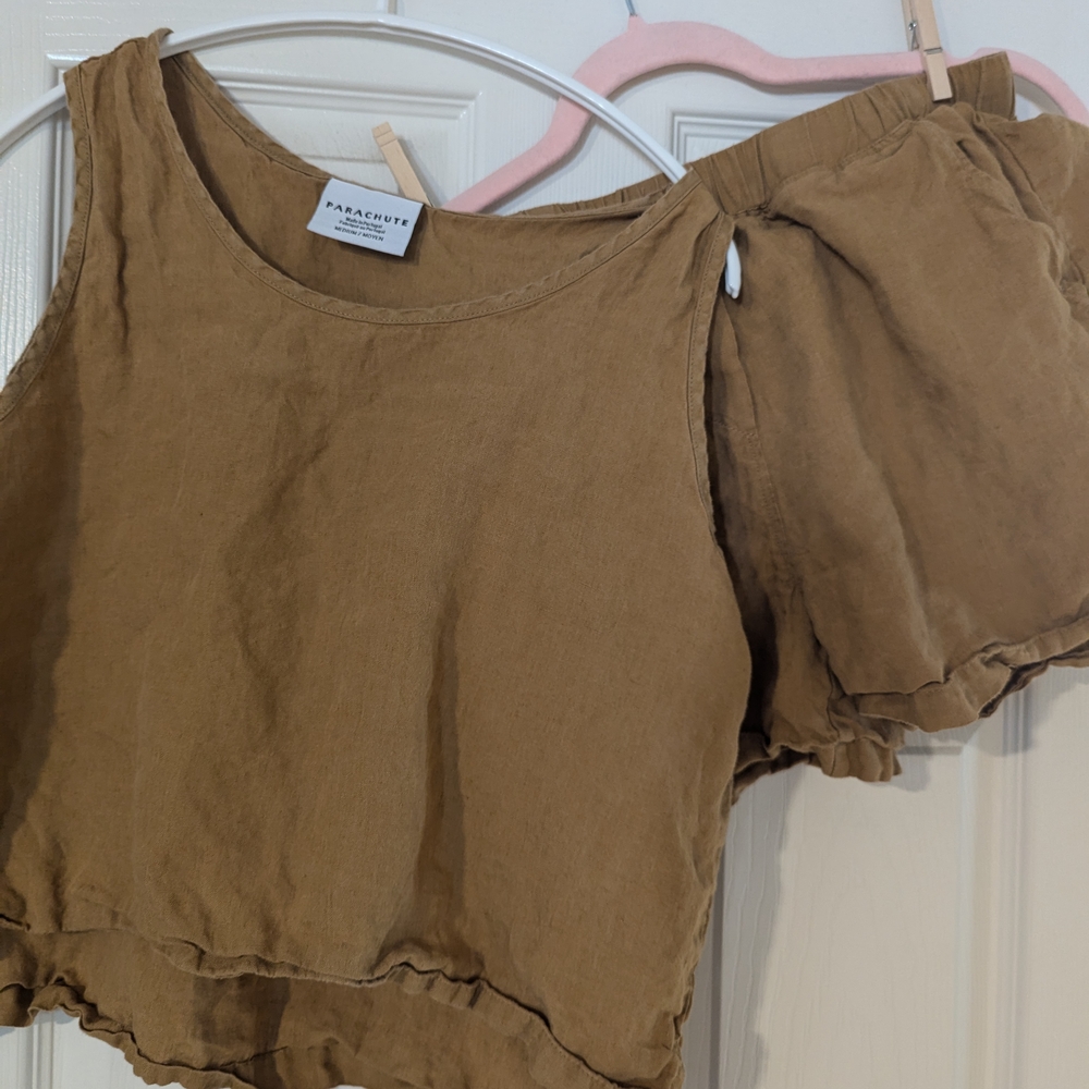 Parachute Ochre Linen Pajamas Top and Shorts Set. Medium. New!